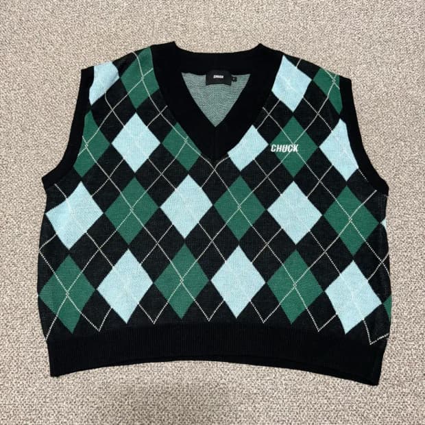 F 척 chuck 아가일 패턴 니트 조끼
