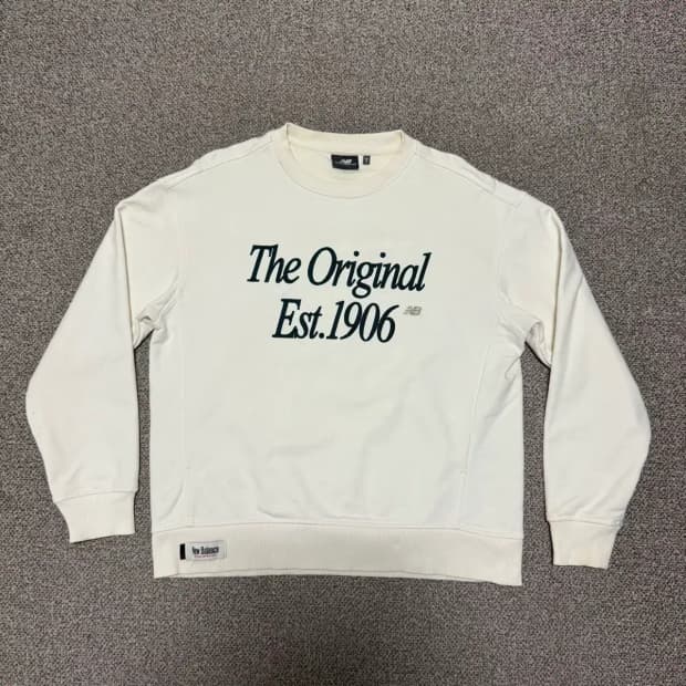 S 뉴발란스 맨투맨