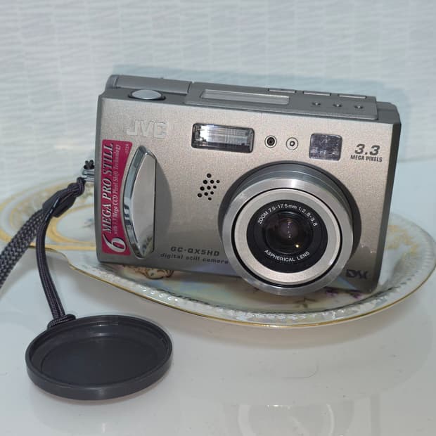 JVC GC-QX5HD 빈티지 디지털 카메라 (배터리+sd카드