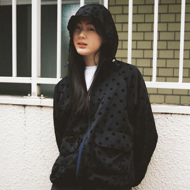 오헤시오 도트 프릴 후드 바람막이 블랙