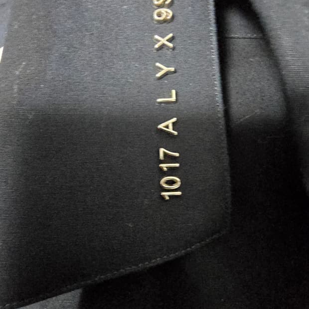Alyx 1017
