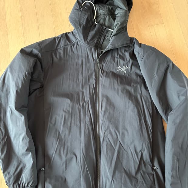 아크테릭스 아톰 후디 블랙색상 XL사이즈