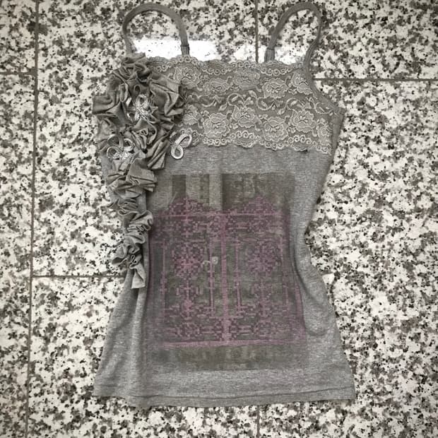 Lace Ruffle Graphic Cami Top