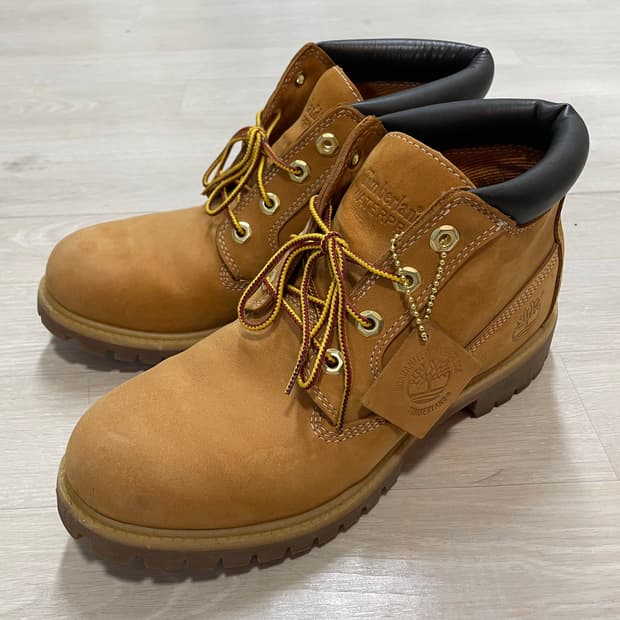 팀버랜드 프리미엄 워터프루프 누벅 부츠 4인치 8W(260)