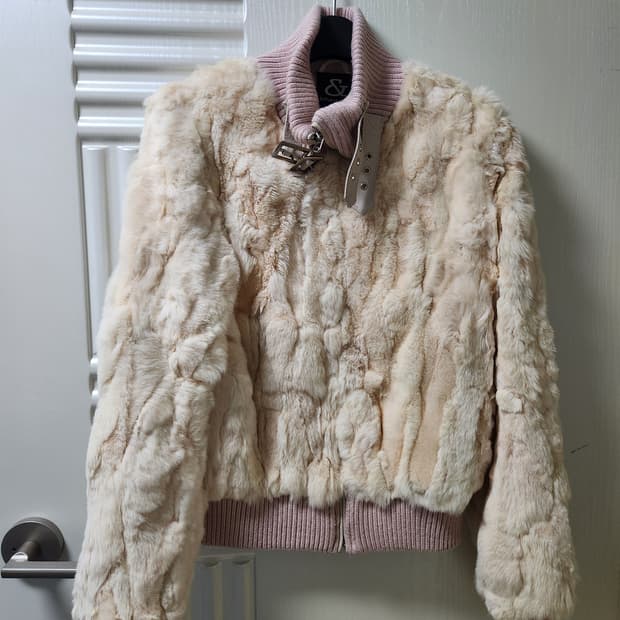 핑키앤다이안 토끼퍼 자켓