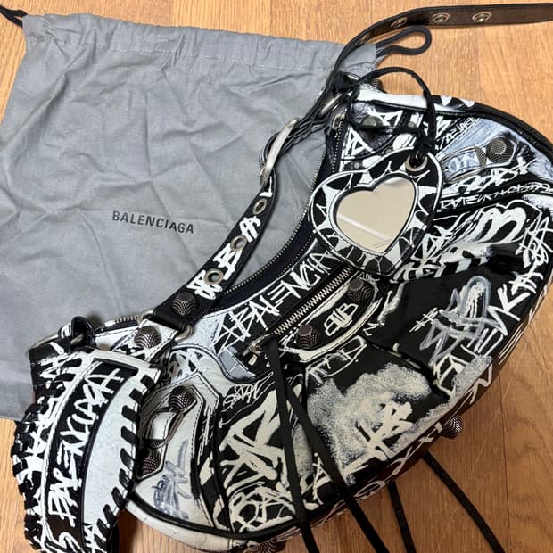 발렌시아가 르카골 스몰 그래피티