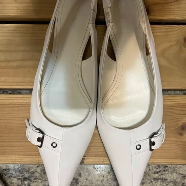 DEINET BUCKLE MULE IN WHITE