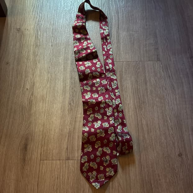 크리스챤 디올 넥타이