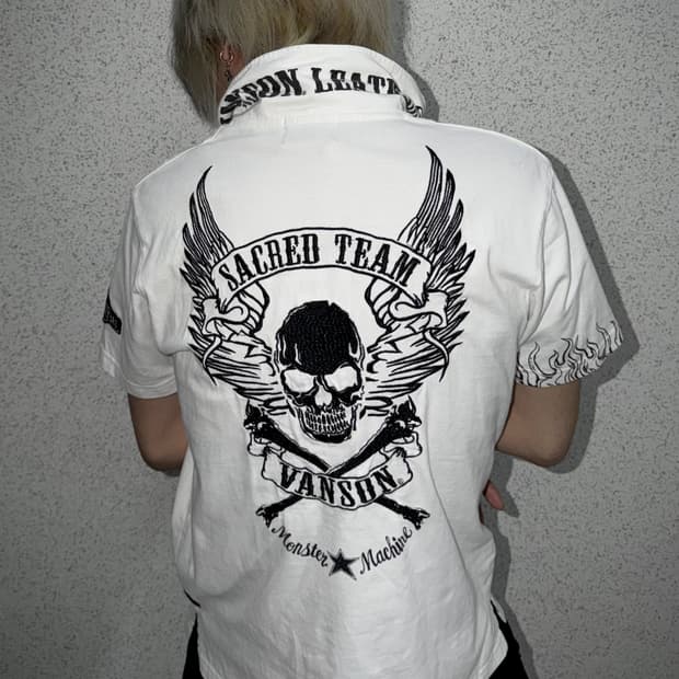 vanson 스컬 자수 카라 반팔