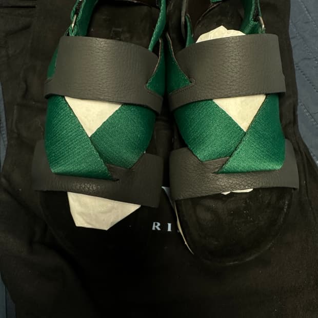 랑방(LANVIN) 샤크솔 스트랩 샌들 / BLACK / 7SIZE
