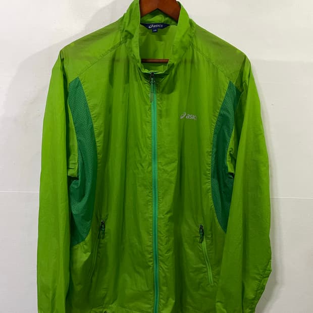 아식스 고프코어 바람막이 초경량 윈드러너 자켓 110 사이즈