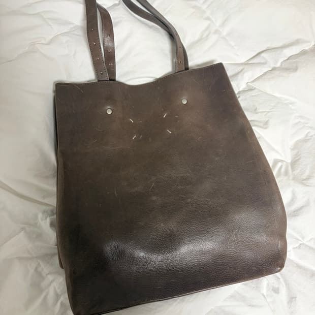 14AW마틴 마르지엘라 브라운 레더 토트백