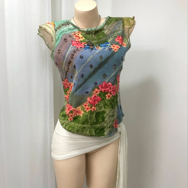 oriental floral lace trimmed sleeveless