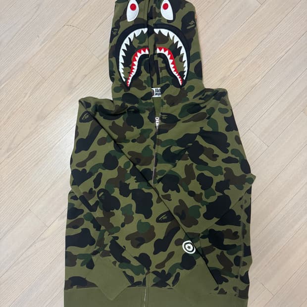 베이프 퍼스트 카모 샤크 후드집업