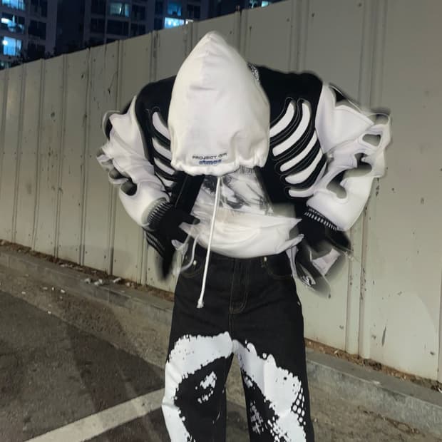 [L] 써저리 본 바시티 자켓