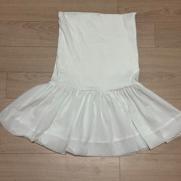 릴리코츠 튜브탑 Lilly Tube Top