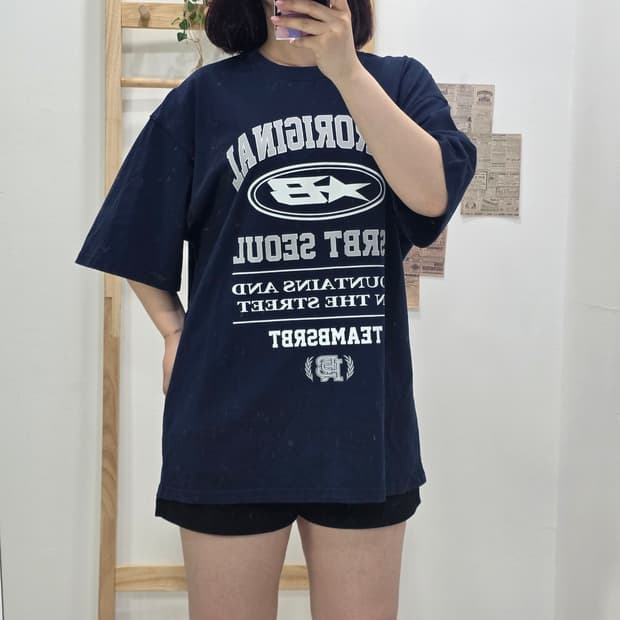 [프립]L/비에스래빗 오리지널 로고 그래픽 반팔티 네이비
