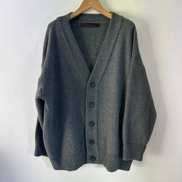 OS 꼼파뇨 진그레이 루즈오버핏 헤비울 브이넥가디건