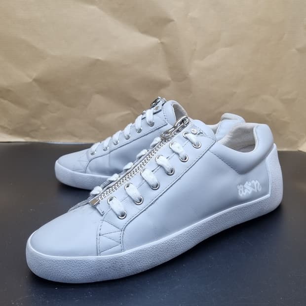 아쉬 너바나 스니커즈 240