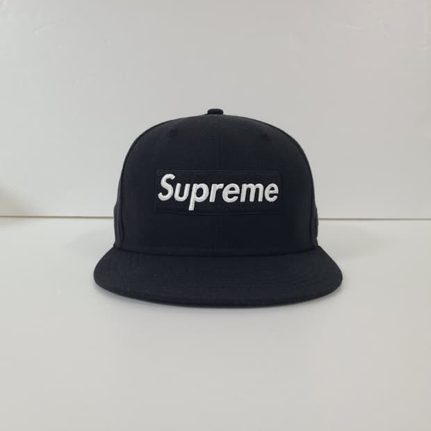 슈프림 X 뉴에라 박스로고 블랙 모자 캡 (57호~58호)
