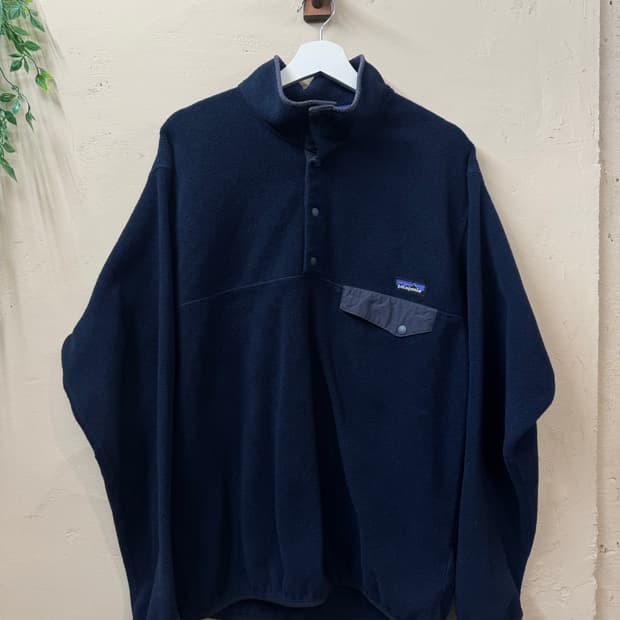 파타고니아 신칠라 네이비 그레이 L