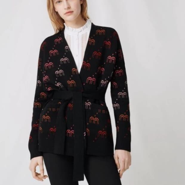 마쥬 엠블럼 자카드 가디건 1사이즈