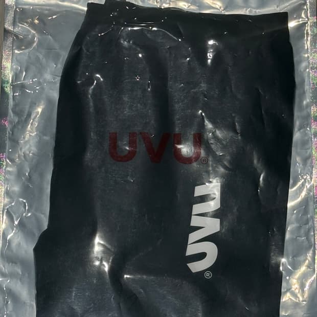 UVU 스플릿 쇼츠 블랙 L