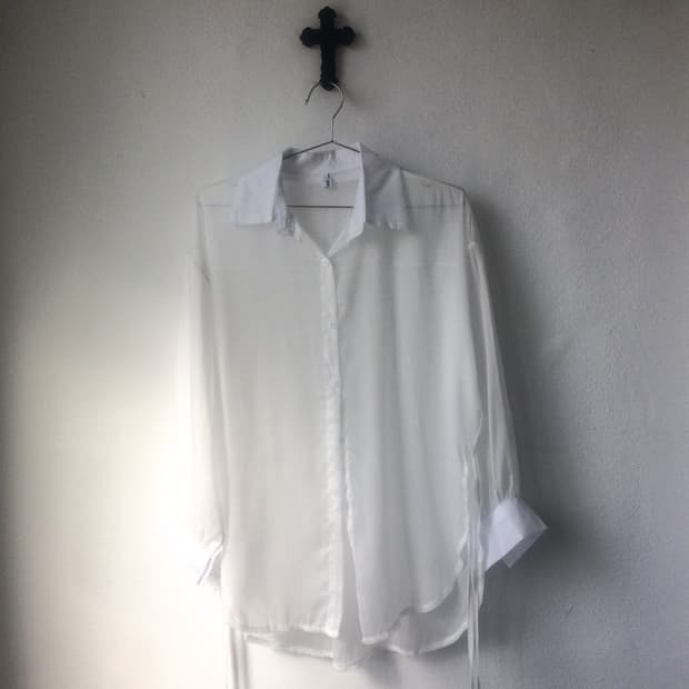 Side tied see through shirt
