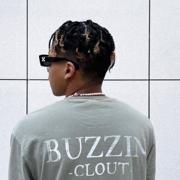 BUZZIN CLOUT 버진클라우트 초창기 프로모션 롱슬리브 L