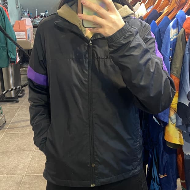 [NO.9] Nike 블랙 바람막이