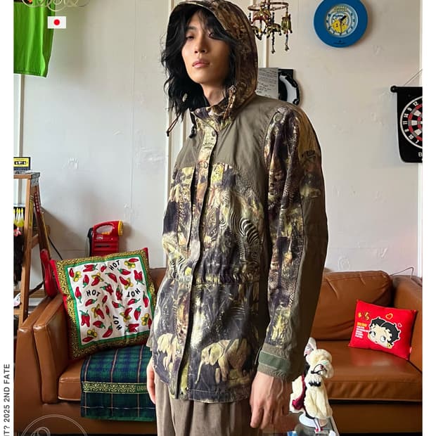 G.K 伊太利喜 Animal Graphic Wind Hood Parka