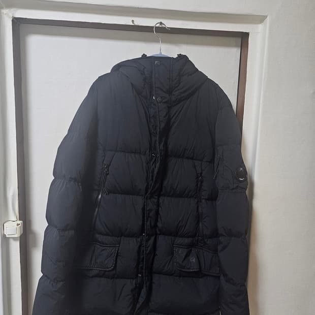 cp컴퍼니 롱패딩 블랙50사이즈(100-105)