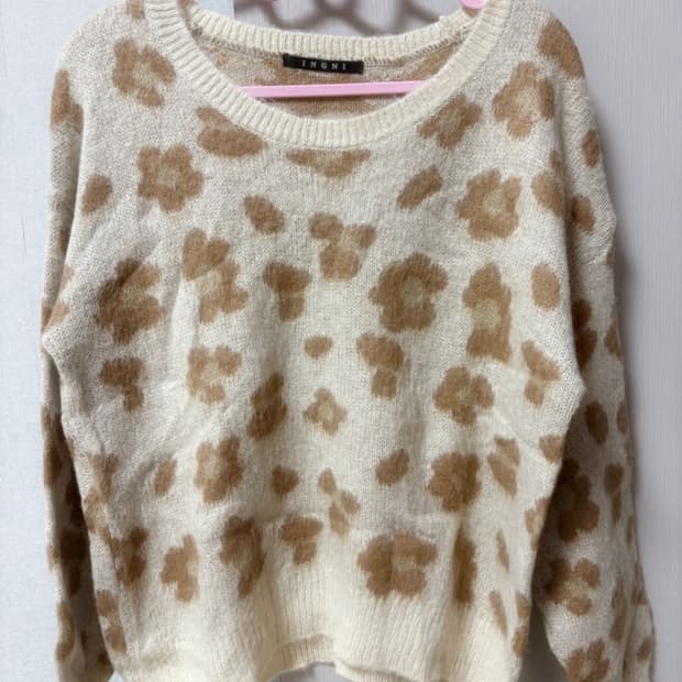 잉그니 레오파드 호피 얇은 니트