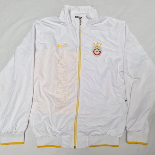 갈라타사라이 트레이닝 상의 팝니다 