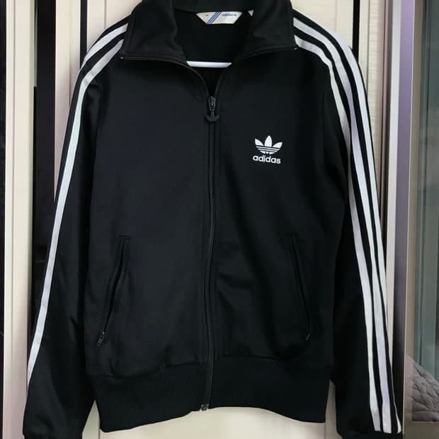 아디다스 딱붙 제니 져지