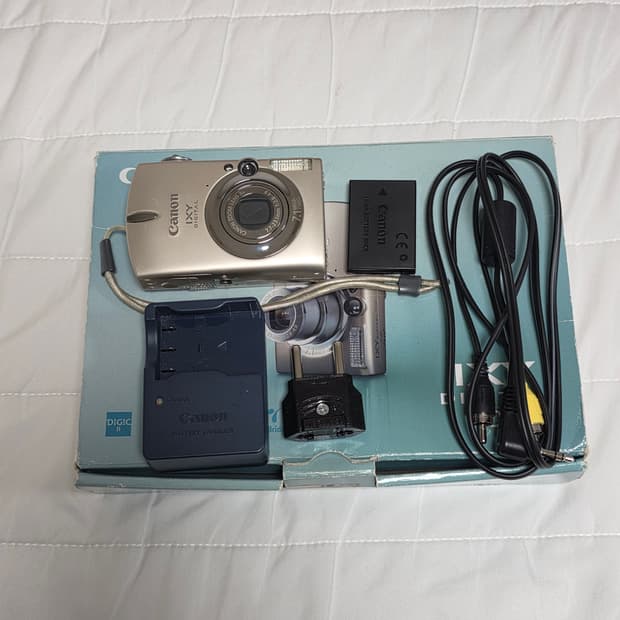 캐논 익시 IXY 700 (익서스 IXUS 750)