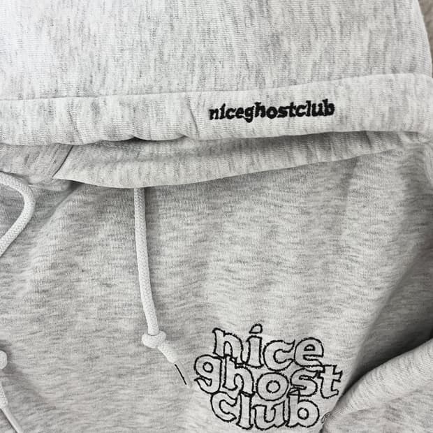 나이스고스트클럽 빅로고 백멜란지 후드티