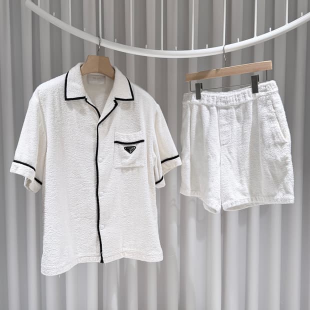 (S/L) / 프라다 삼각로고 테리 코튼볼링 반팔셔츠 반바지 셋업 화이트