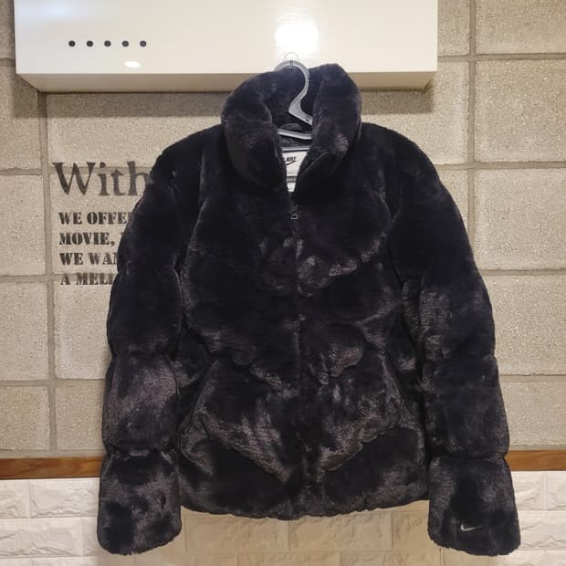 나이키 윈드푸퍼 오버 퍼 자켓 XS