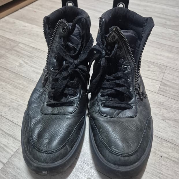 디젤 하이탑 스니커즈