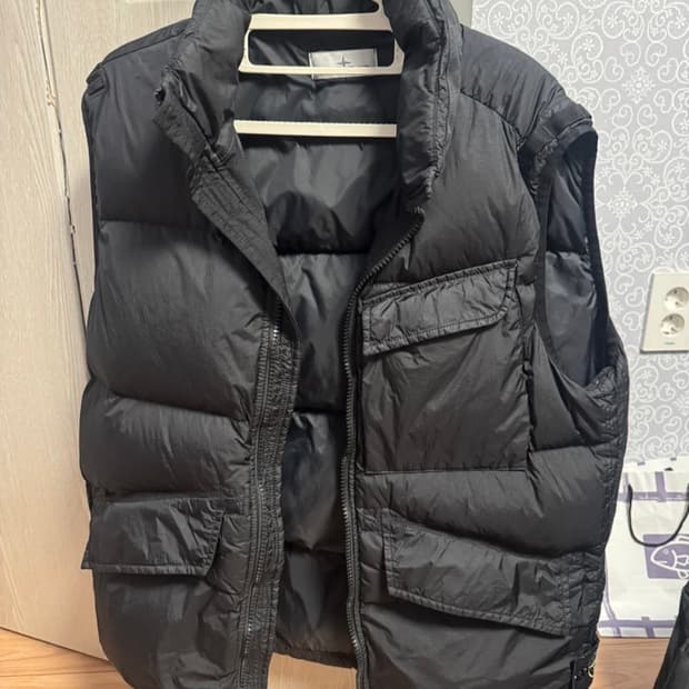 스톤아일랜드 조끼패딩L