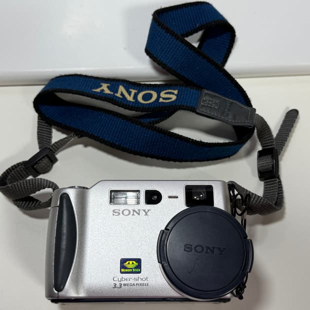 아날로그 빈티지 소니 사이버샷 DSC-S70 디지털 카메라