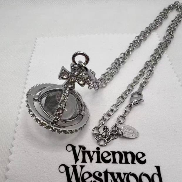 비비안웨스트우드 아카이브 클리어 크리스탈 3d orb 팬던트 목걸이