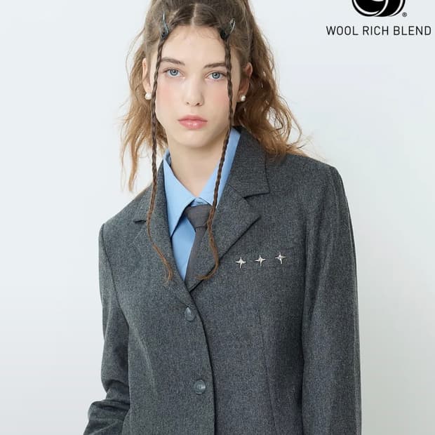 러브이즈트루 WO RIVET CROP BLAZER(CHARCOAL)
