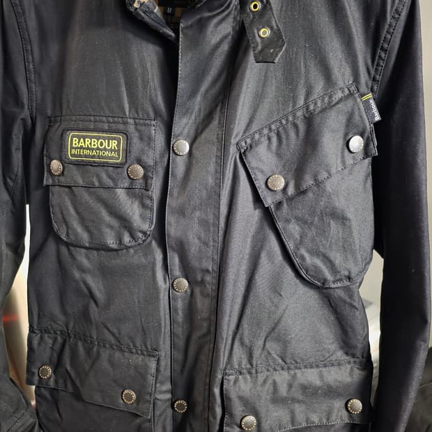 바버 인터네셔널 a7 자켓