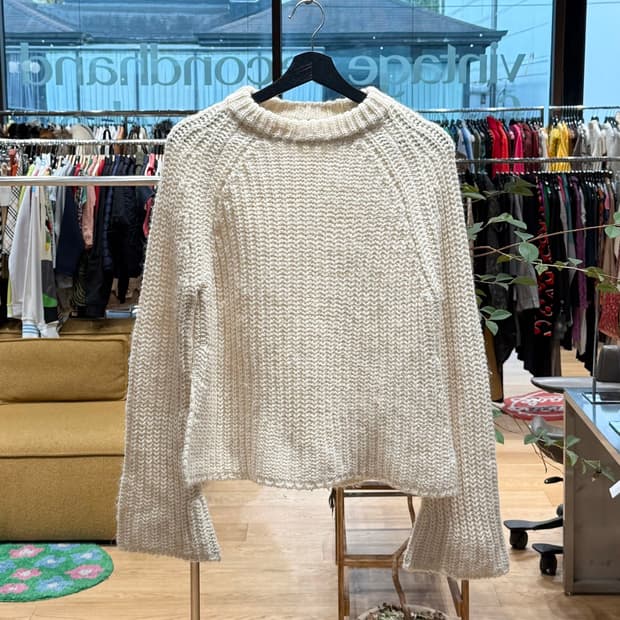 마쥬 아이보리 알파카울 라운드 니트 