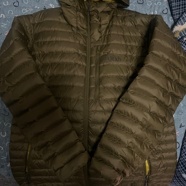 Rab랩 경량패딩 오크색상 L