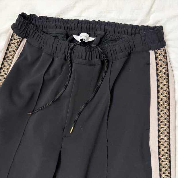 사스콰치 패브릭스 블랙 트랙팬츠 L사이즈