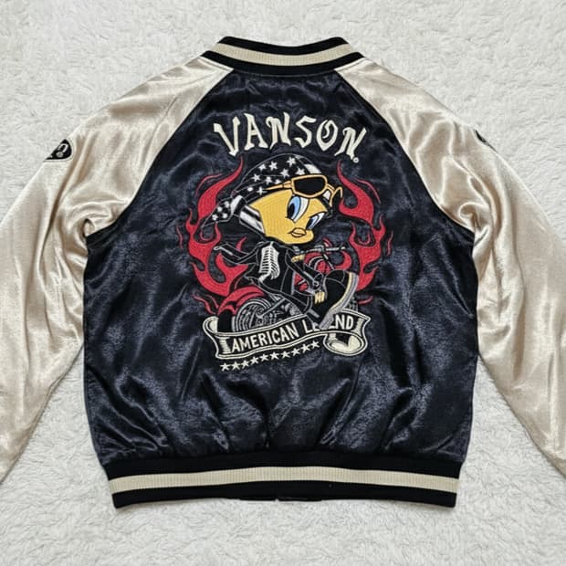 벤슨 x 루니툰 리버시블 스카쟌