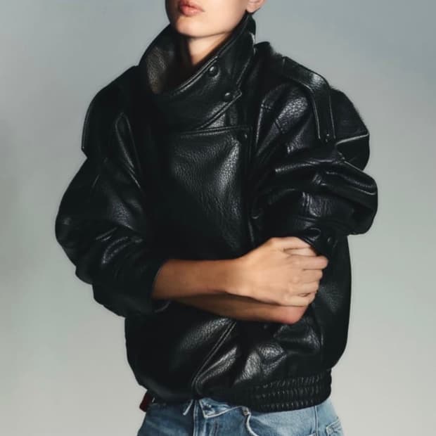 자라 페이크 레더 자켓